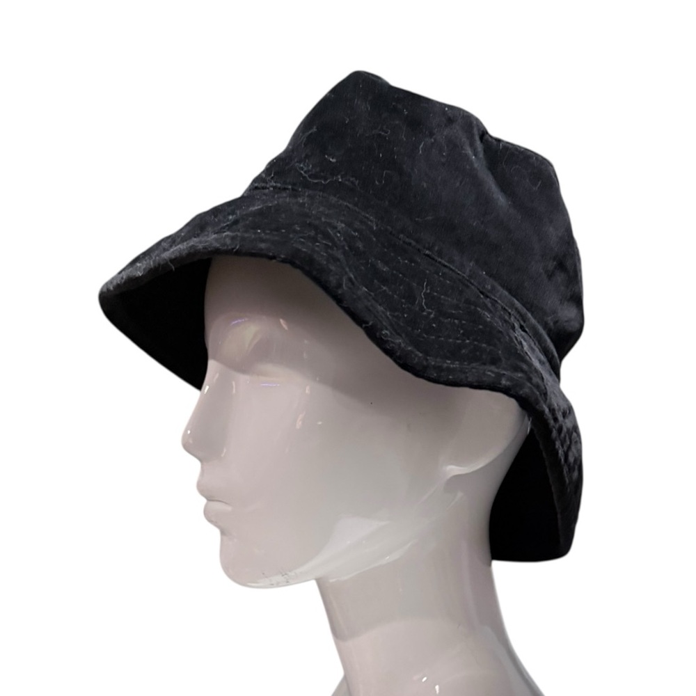 Hat Attack Velvet Black bucket hat‎